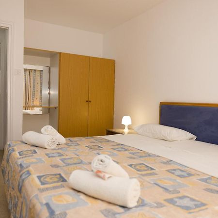 Alecos Hotel Apartments Paphos Luaran gambar