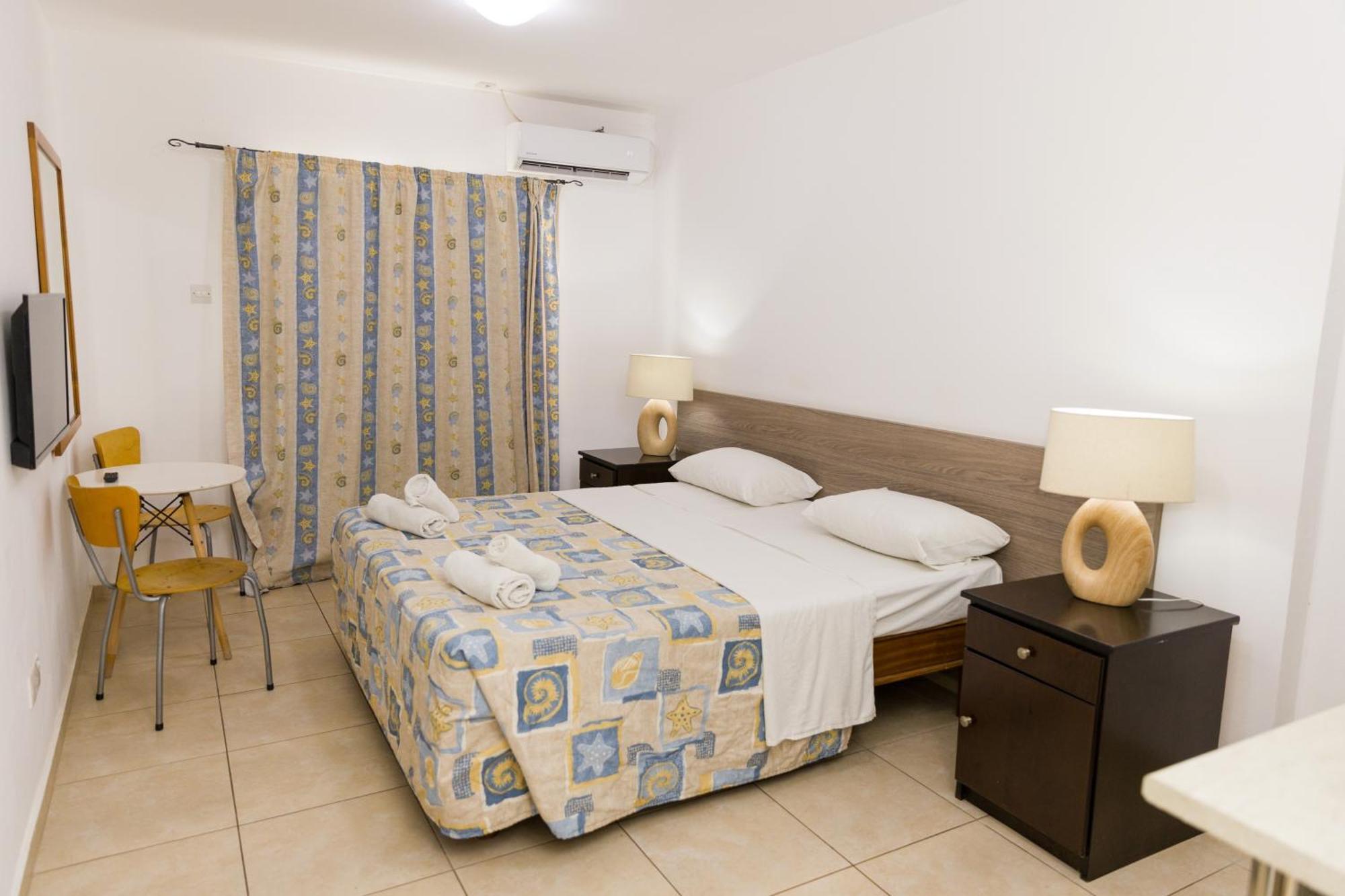 Alecos Hotel Apartments Paphos Luaran gambar