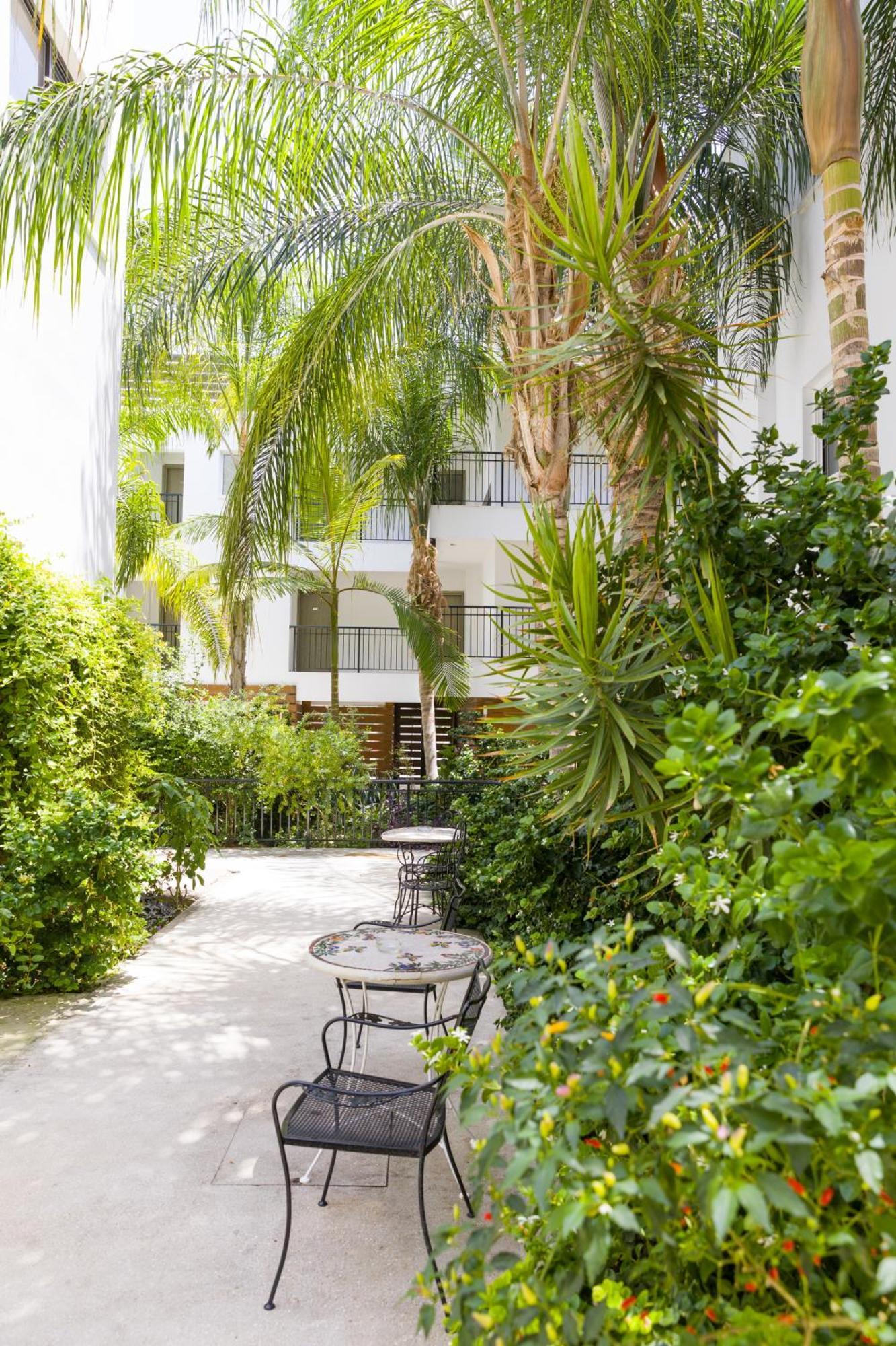 Alecos Hotel Apartments Paphos Luaran gambar